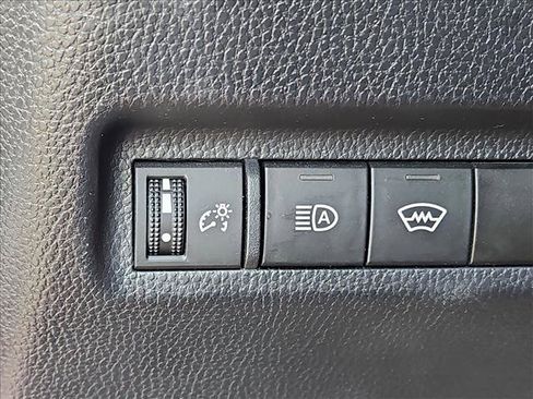 Used 2023 Toyota RAV4 XLE Premium FWD image 15