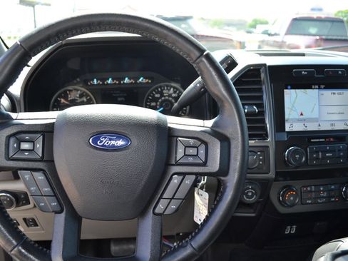 Used 2019 Ford F150 XLT w/ Equipment Group 302A Luxury AWD/4WD image 15