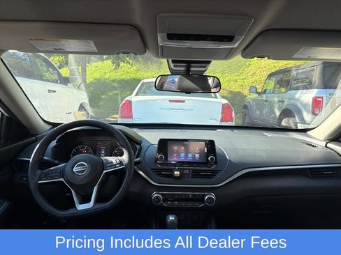 Used 2022 Nissan Altima 2.5 S FWD image 6