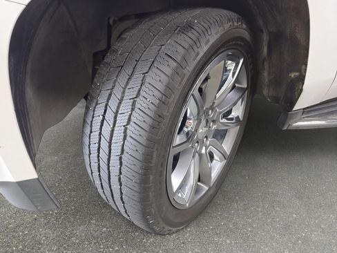 Used 2016 Chevrolet Tahoe LTZ AWD/4WD image 31