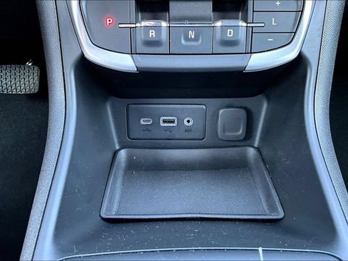 Used 2023 GMC Terrain SLE w/ Elevation Edition AWD/4WD image 15