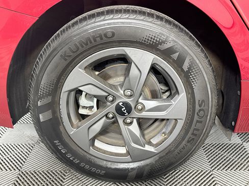 Used 2023 Kia K5 LXS image 32