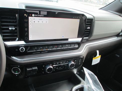 New 2026 GMC Sierra 1500 SLT w/ SLT Premium Plus Package image 17