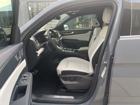 New 2026 Volkswagen Atlas Cross Sport SEL Premium R-Line AWD/4WD image 22