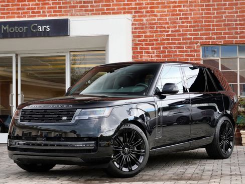 Used 2024 Land Rover Range Rover Long Wheelbase Autobiography AWD/4WD image 3