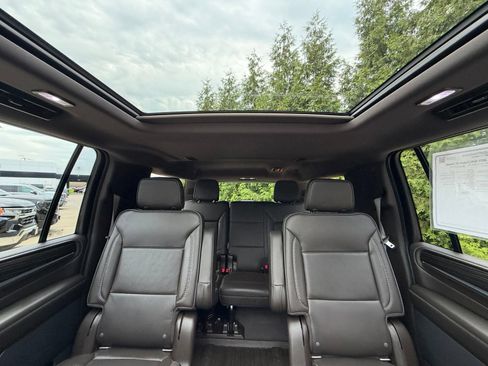 Used 2021 GMC Yukon XL Denali AWD/4WD image 3