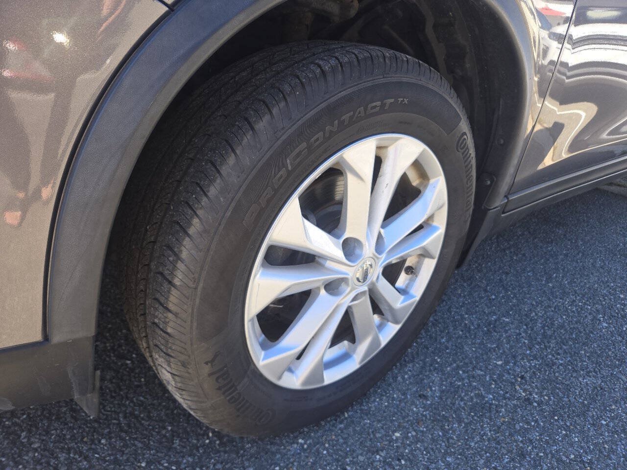 Used 2015 Nissan Rogue SV AWD/4WD image 15