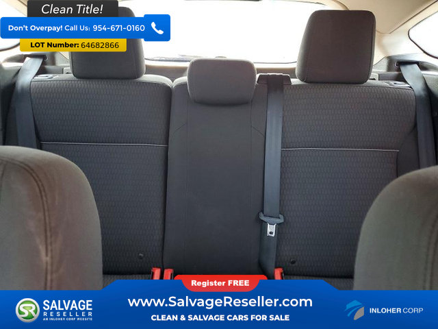Used 2012 Ford Focus SEL FWD image 13