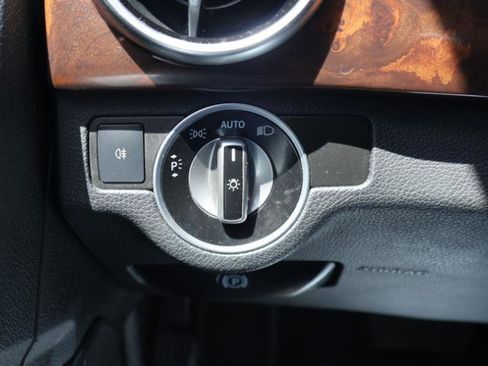 Used 2013 Mercedes-Benz GLK 350 2WD w/ Multimedia Pkg image 14