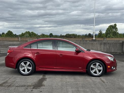 Used 2012 Chevrolet Cruze LT w/ RS Package FWD image 6
