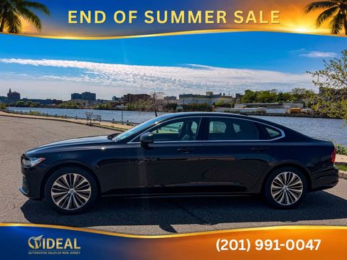 Used 2022 Volvo S90 B6 Momentum AWD/4WD image 5