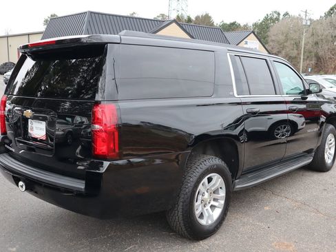 Used 2015 Chevrolet Suburban LT image 6