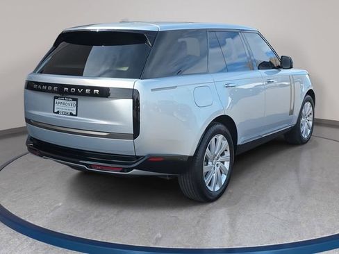 Used 2024 Land Rover Range Rover SE image 5