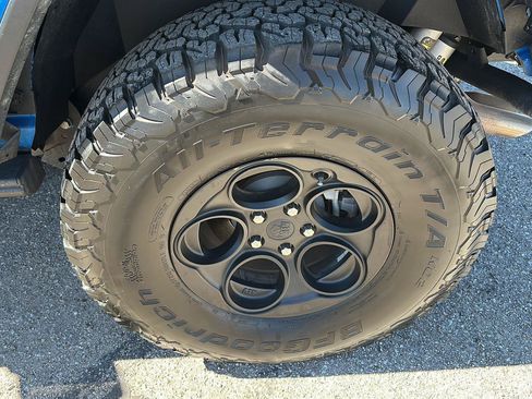 Used 2023 Jeep Wrangler Unlimited Rubicon 392 AWD/4WD image 16