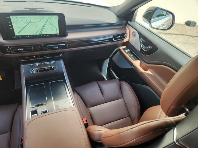 New 2026 Lincoln Aviator Reserve AWD/4WD image 12
