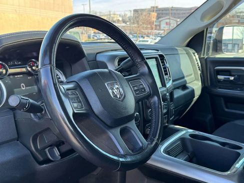 Used 2018 RAM 2500 Big Horn w/ Sport Appearance Group image 9