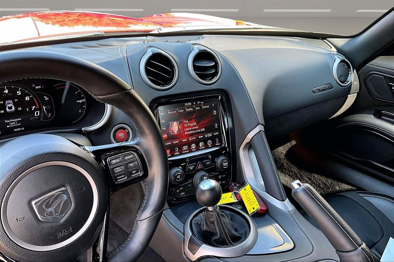 Used 2016 Dodge Viper SRT-10 RWD image 9