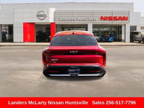 Used 2025 Kia K4 LXS image 5