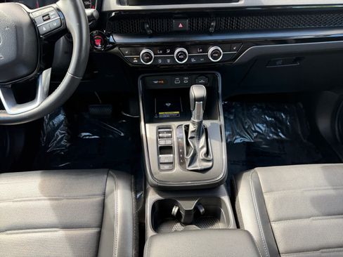 Used 2024 Honda CR-V EX-L image 16