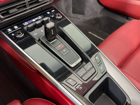 Certified 2022 Porsche 911 Carrera 4S AWD/4WD image 19