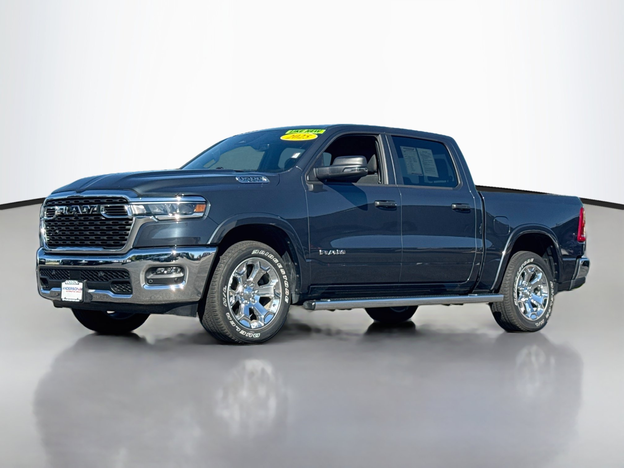 Used 2025 RAM 1500 Big Horn AWD/4WD image 3
