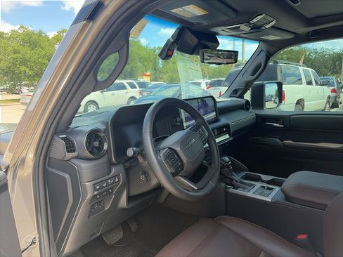 Used 2025 Toyota Land Cruiser w/ Premium Package image 9