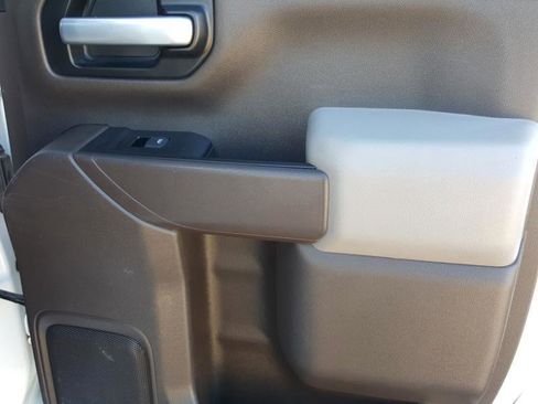 Used 2020 Chevrolet Silverado 2500 LT w/ Convenience Package image 25