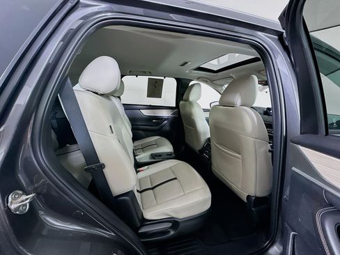 Used 2024 MAZDA CX-90 Plug-In Hybrid w/ Preferred image 33