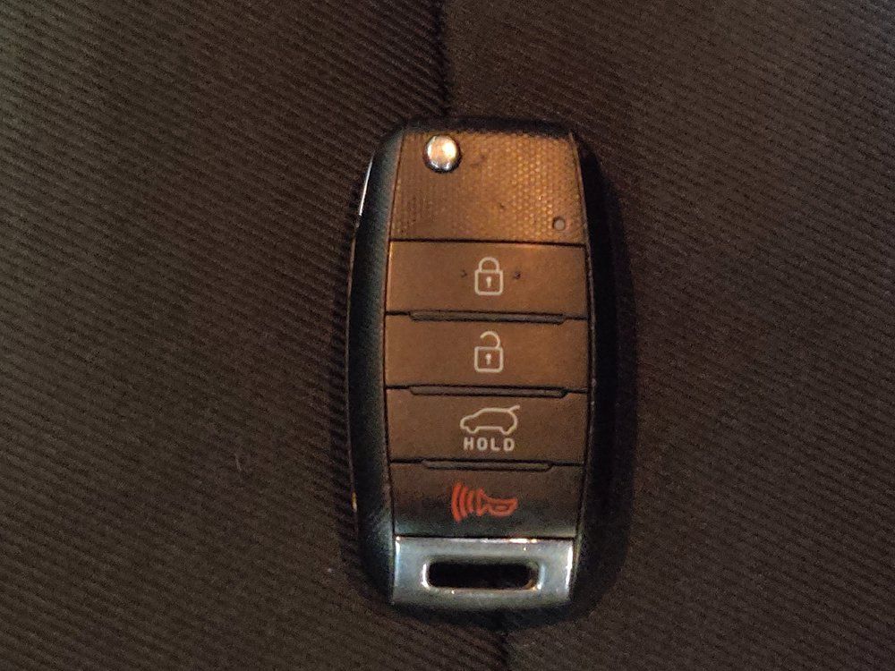 Used 2015 Kia Soul + FWD image 32