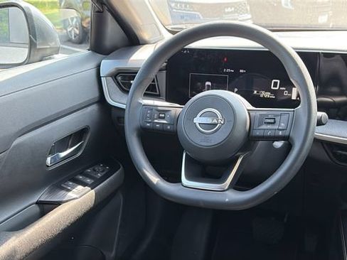 Certified 2025 Nissan Kicks SV w/ Illumination Package AWD/4WD image 21
