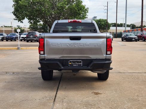 Used 2023 Chevrolet Colorado W/T RWD image 7
