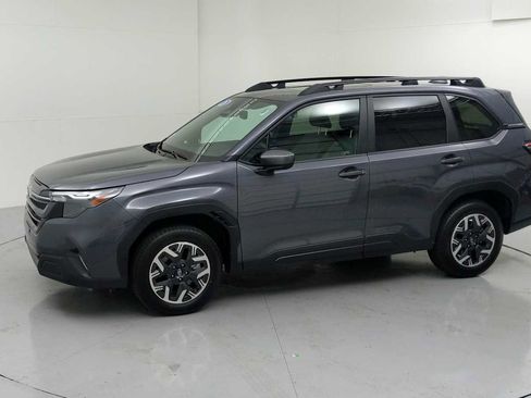 Used 2026 Subaru Forester Premium AWD/4WD image 5