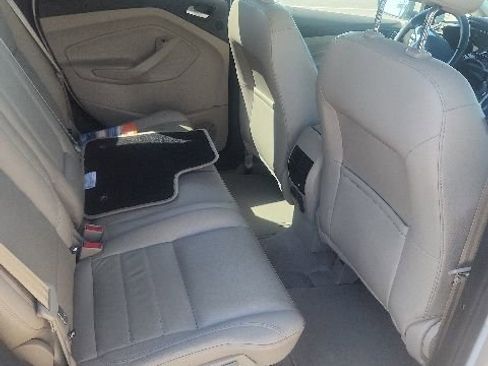 Used 2016 Ford C-MAX SEL w/ Equipment Group 302A FWD image 6