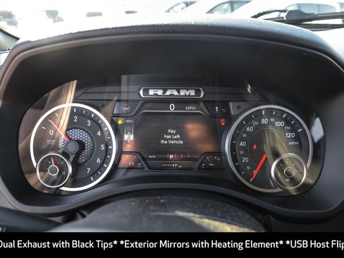 New 2026 RAM 1500 4x4 Crew Cab image 28