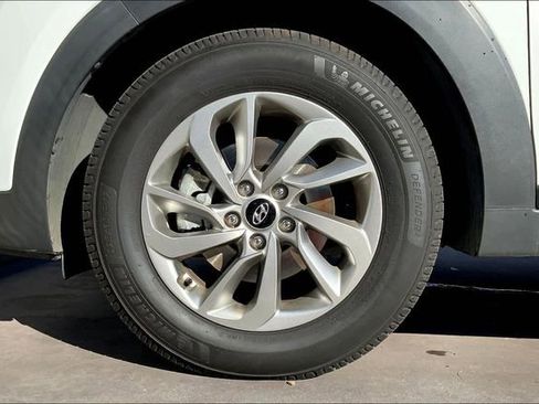 Used 2018 Hyundai Tucson SEL image 9