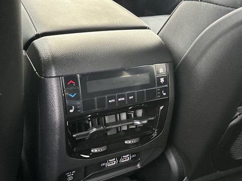 New 2025 Jeep Grand Cherokee L Limited image 25