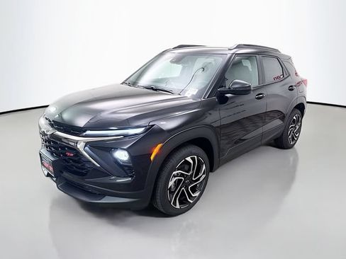 New 2026 Chevrolet TrailBlazer RS w/ Convenience Package AWD/4WD image 3