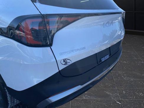 New 2026 Kia Sportage EX image 41