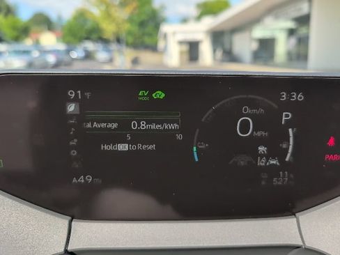 New 2026 Toyota Prius Plug-In Hybrid FWD image 18