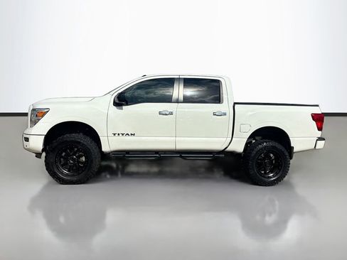 Used 2021 Nissan Titan SV w/ SV Convenience Package AWD/4WD image 8