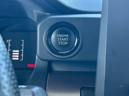Used 2024 Toyota Tacoma SR5 AWD/4WD image 27
