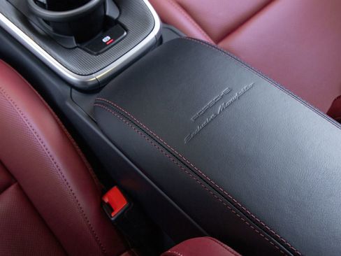 Certified 2025 Porsche 911 Turbo S AWD/4WD image 33