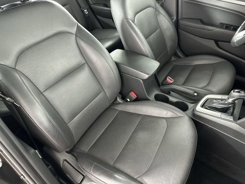 Used 2020 Hyundai Elantra Limited w/ Ultimate Package 03 image 31