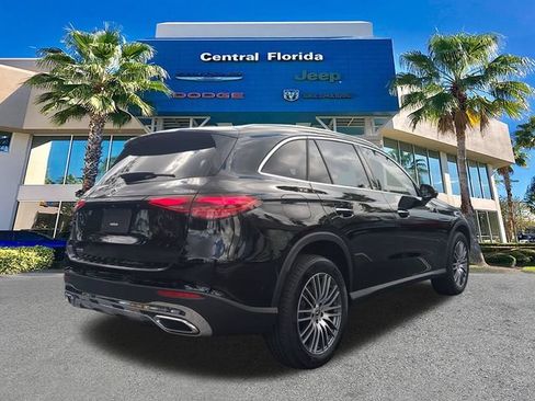 Used 2025 Mercedes-Benz GLC 300 image 5