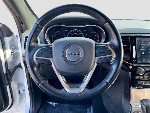 Certified 2020 Jeep Grand Cherokee Altitude image 11