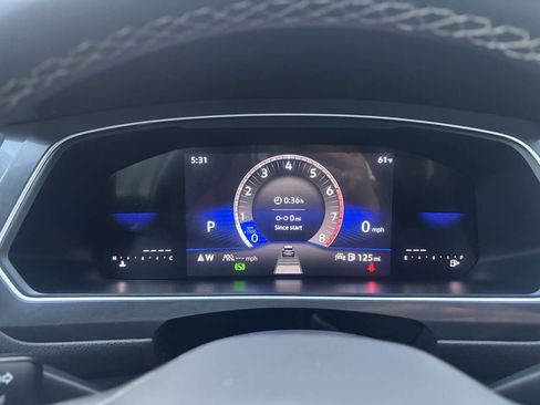 Used 2024 Volkswagen Tiguan SE image 29