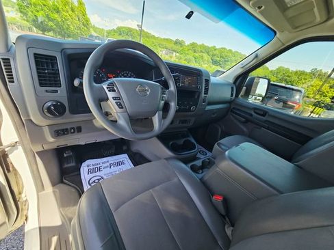 Used 2020 Nissan NV 2500 SV w/ Navigation Package RWD image 12