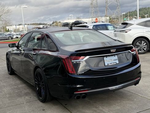 Used 2020 Cadillac CT6 V w/ LPO, Premium Carpet Package image 5