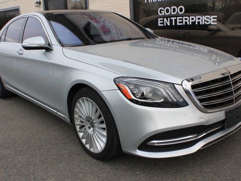 Used 2020 Mercedes-Benz S 560 4MATIC Sedan image 9