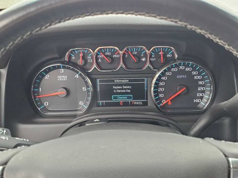 Used 2020 Chevrolet Suburban LT AWD/4WD image 11
